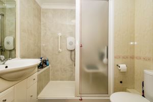 SHOWER ROOM- click for photo gallery
